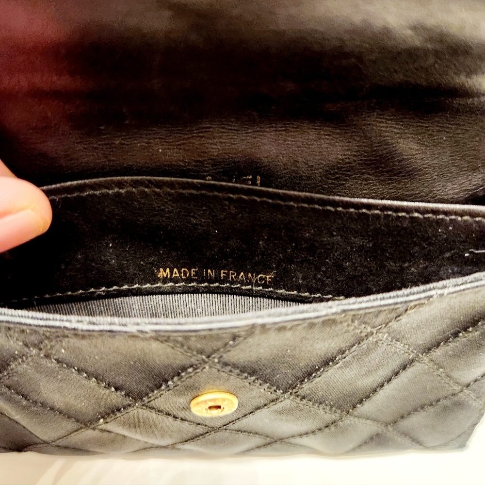 5️⃣0️⃣0️⃣ CHANEL Micro Purse/ Pearl Coin Purse - Picture 6 of 16